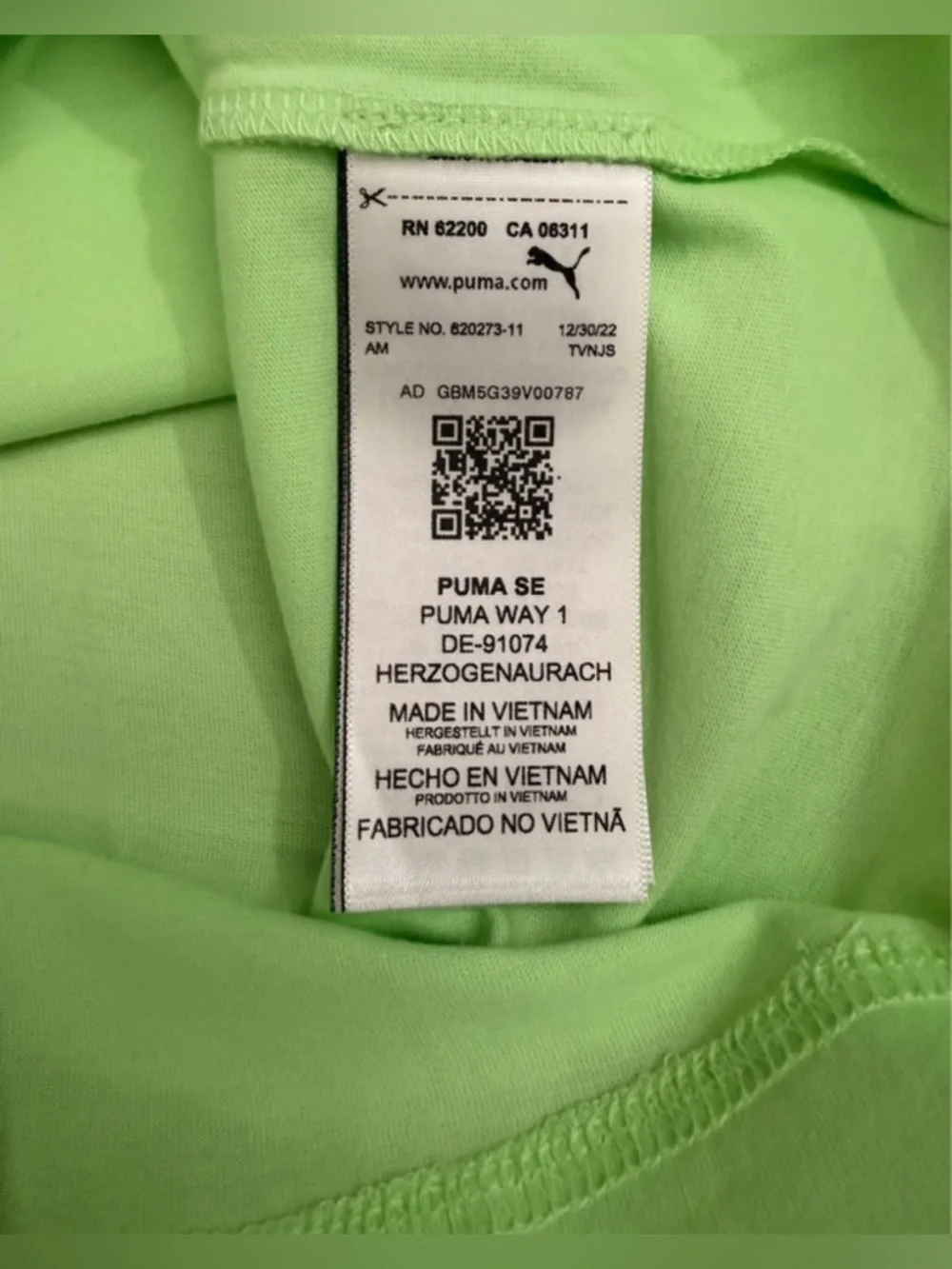 NWT-XL Mercedes-Benz AMG retired lime color puma short sleeve crewneck T-shirt